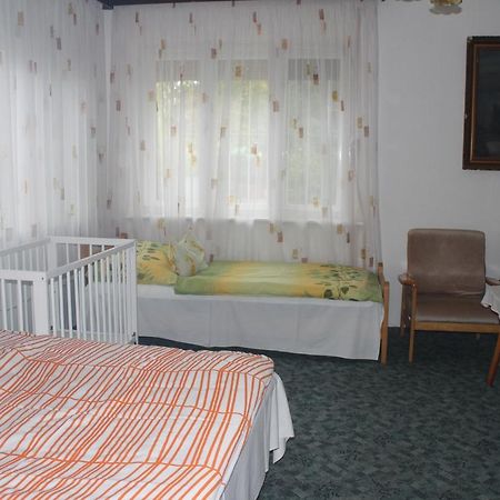 Evelin Nyaralohaz Villa Siofok Exterior photo