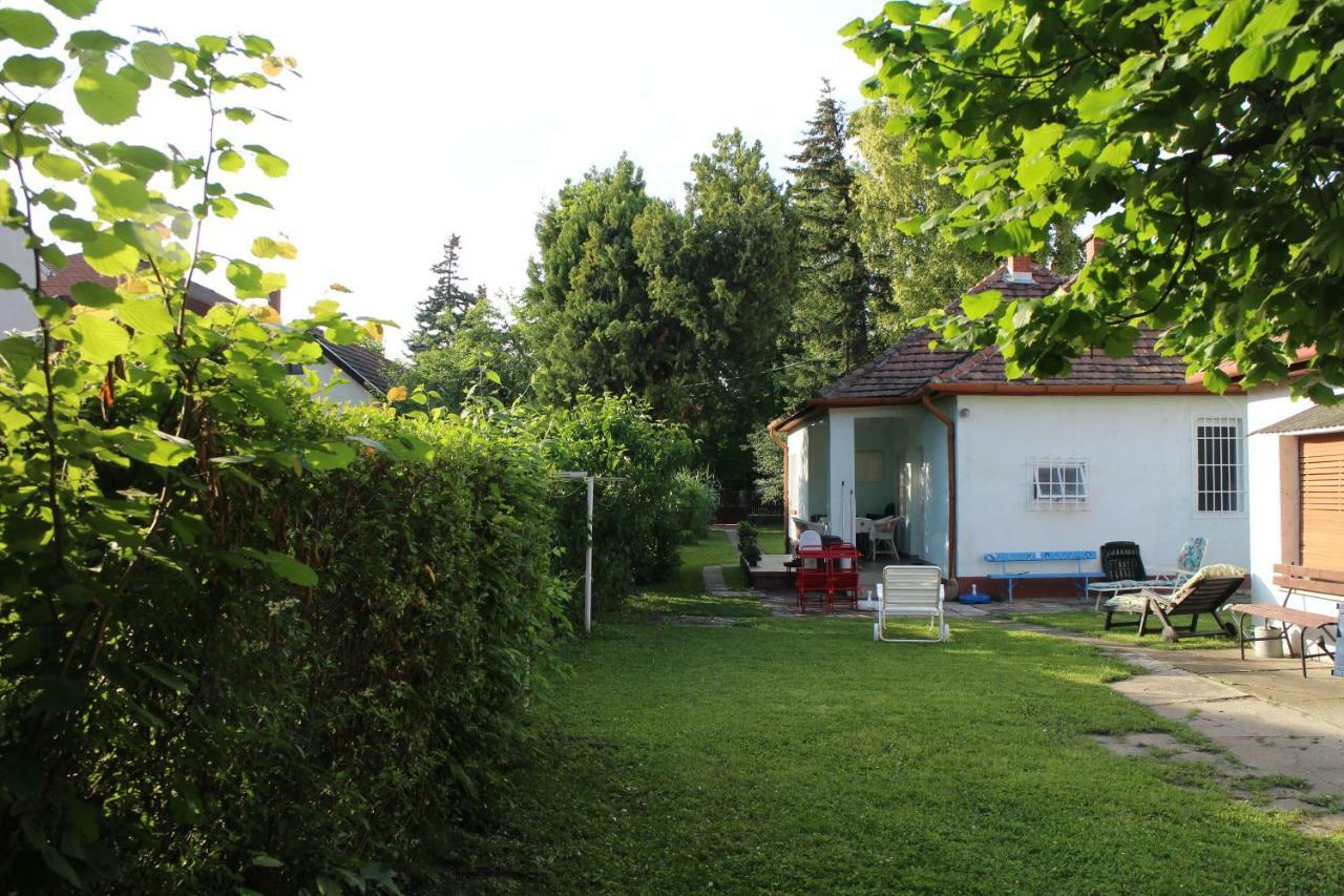 Evelin Nyaralohaz Villa Siofok Exterior photo